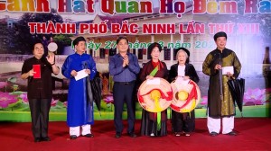 Chương trình Canh hát quan họ đêm rằm lần thứ XIII năm 2021