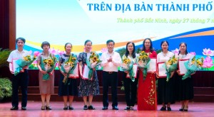 UBND thành phố Bắc Ninh tổ chức hội nghị công bố Quyết định điều động và bổ nhiệm cán bộ quản lý các trường học trên địa bàn thành phố