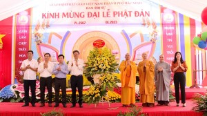 Lãnh đạo thành phố dự Đại lễ Phật đản tại Chùa Dạm 