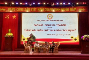 Hội Cựu giáo chức thành phố Tọa đàm “Sáng mãi phẩm chất nhà giáo cách mạng”