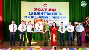 Ngày hội Đại đoàn kết toàn dân tộc tại khu phố Ninh Xá 4, phường Ninh Xá