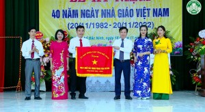 Chủ tịch UBND thành phố Nguyễn Song Hà chúc mừng Ngày Nhà giáo Việt Nam 