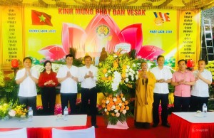 Đại lễ Phật đản tại Tổ đình Chùa Hàm Long