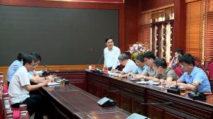 UBND thành phố Bắc Ninh họp bàn phương án bố trí nơi ở tạm cho các hộ dân bị ảnh hưởng bởi sạt lở bờ sông đê Hữu Cầu