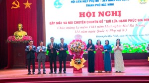 Hội LHPN thành phố phối hợp với LĐLĐ thành phố Bắc Ninh tổ chức Hội nghị gặp mặt kỷ niệm và nói chuyện chuyên đề 