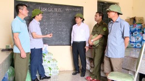 Chủ tịch UBND thành phố Nguyễn Mạnh Hiếu kiểm tra công tác đảm bảo an toàn đê điều