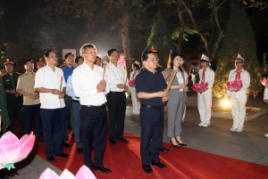 Thành phố Bắc Ninh tổ chức thắp nến tri ân các Anh hùng Liệt sỹ